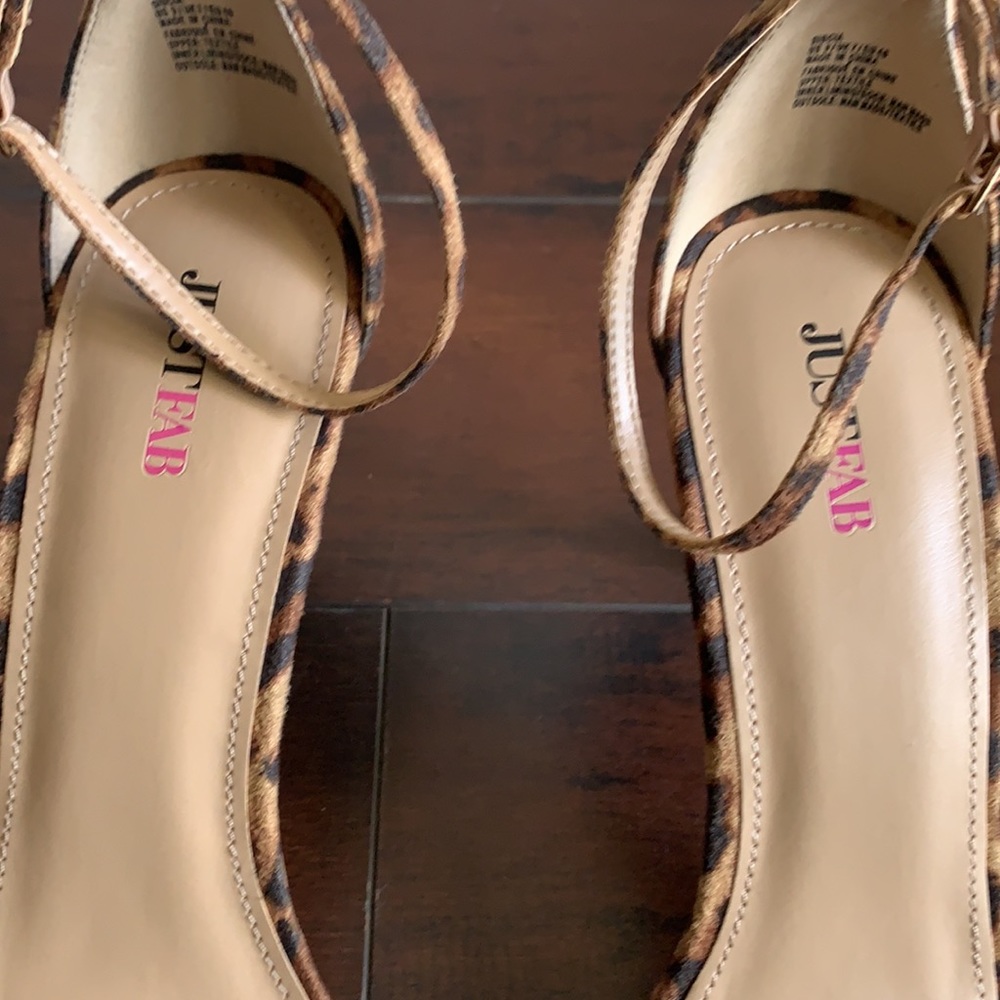JUST FAB | Siscia Leopard Sandals Sz US 9 - Picture 9 of 10